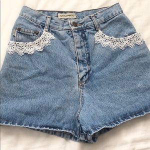 High Waisted Vintage Generra shorts